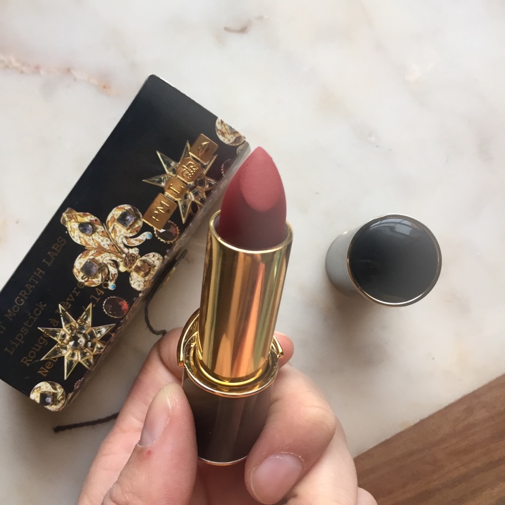 PAT MCGRATH 👄 MatteTrance Lipstick in Vendetta